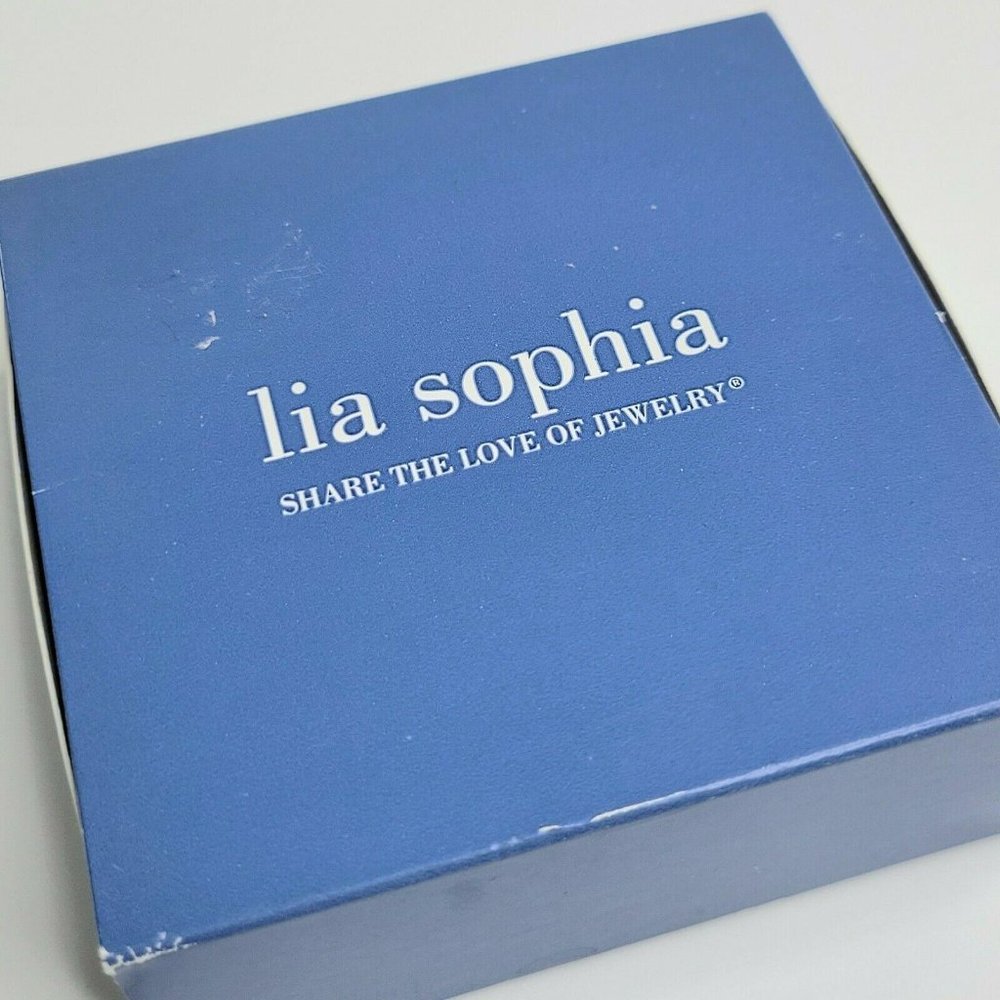 Lia Sophia Light Green Enamel Hoop Earrings Hinge Closure 1 1/8" Original Box - Picture 4 of 6